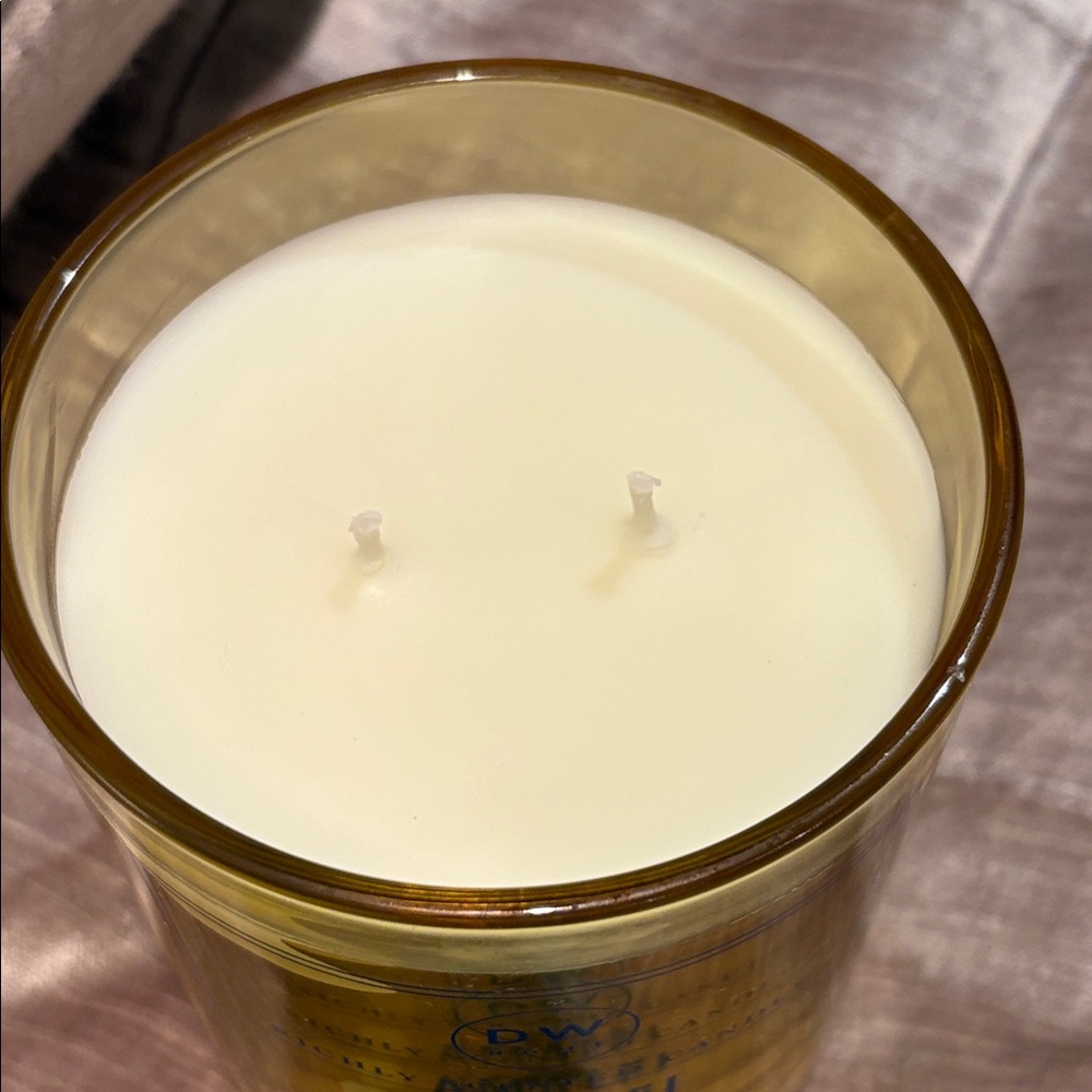 DW Home Amalfi Lemon Candle - Vibrant Yellow 2 Wick - Picture 4 of 6